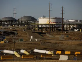 أسعار النفط تستقر بعد انخفاض وسط مخاوف من حرب تجارية جديدة