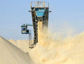 فوسفات غير معالج بمنشأة تابعة لمجموعة "OCP" في المغرب. - المصدر: بلومبرغ