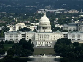 الكونغرس الأميركي يقرّ أول تشريع فيدرالي لتنظيم العملات المستقرة