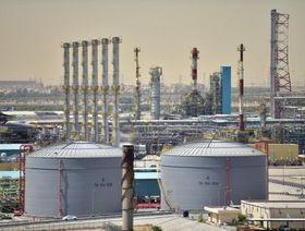 مرافق مشروع للوقود البيئي التابع لمؤسسة النفط الكويتية - المصدر: بلومبرغ