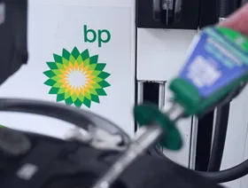 محطة وقود تابعة لـ"بي بي" "bp" في لندن، بريطانيا. - بلومبرغ