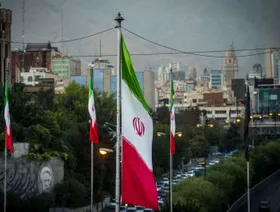 واشنطن تجري استعدادات لاحتمال توجيه ضربة لإيران خلال أيام