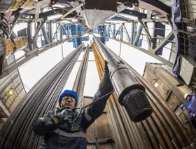 أوكرانيا تستهدف مصفاة \"لوك أويل\" ومنشأة لـ\"غازبروم\" في روسيا