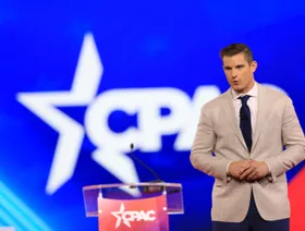 بو هاينز - بلومبرغ