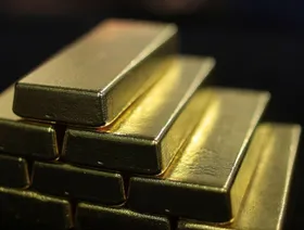 سعر الذهب يواصل تسجيل مستويات قياسية جديدة بدعم من رهانات خفض الفائدة