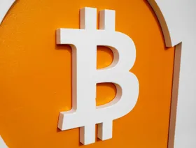 سعر \"بتكوين\" يصعد إلى 120 ألف دولار لأول مرة منذ بلوغه أعلى مستوياته