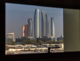 \"ستون بيك\" للاستثمارات البديلة تؤسس مقراً في أبوظبي