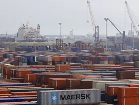 منظر عام لساحة الحاويات في ميناء حلق الوادي في تونس - المصدر: بلومبرغ