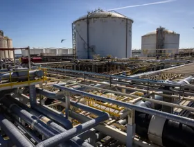 أسعار الغاز الأوروبي تتراجع ترقباً لمحادثات أميركا وروسيا