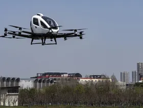 طائرة "إيهانغ هولدينغز" الكهربائية ذاتية القيادة طراز "إي إتش 216 إس" لنقل الركاب في الصين - بلومبرغ