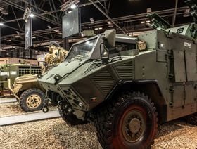 مركبة "فيروكس" 6×6 المدرعة من إنتاج شركة "إي إم آند إي غروب" في معرض "فاين ديف" في إسبانيا - بلومبرغ