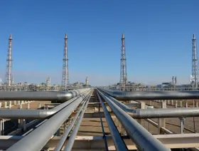 مصر تفاوض ألمانيا على استئجار وحدة غاز مسال قبل الصيف