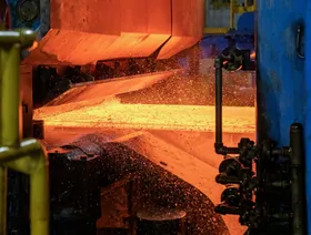 المعادن الأساسية تنخفض قبيل لقاء ترمب وزيلينسكي