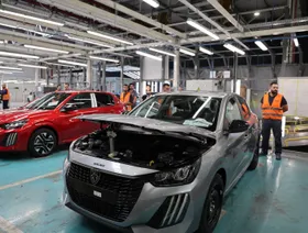 المغرب يرفع طاقته الإنتاجية إلى مليون سيارة سنوياً