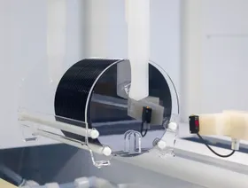 شركات السيارات تتحضر لتجنب أزمة رقائق محتملة بعد قيود الصين