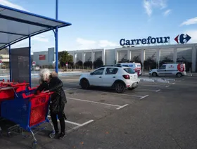 \"كارفور\" تبيع عملياتها في إيطاليا لمجموعة \"نيوبرينسيس\"