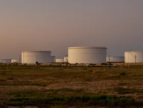 الأسهم الأميركية ترتفع بعد رد إيراني دفع النفط إلى ما دون 70 دولاراً