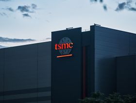 مبيعات \"tsmc\" تتجاوز التوقعات وتدعم آفاق الذكاء الاصطناعي في 2025