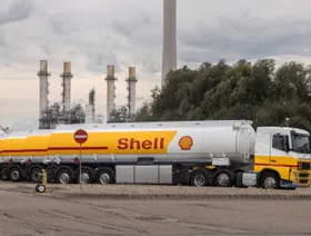 أرباح \"شل\" تتراجع مع ارتباك المتداولين في مواجهة تقلبات السوق