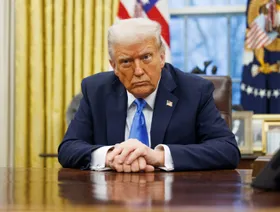 الرئيس الأميركي دونالد ترمب في المكتب البيضاوي بالبيت الأبيض في واشنطن العاصمة، الولايات المتحدة - بلومبرغ