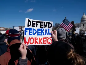 دعاوى قضائية ضد إدارة ترمب بسبب رسالة ماسك الإلكترونية