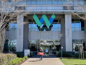 مكاتب "وايمو" (Waymo) في ماونتن فيو، كاليفورنيا. - بلومبرغ