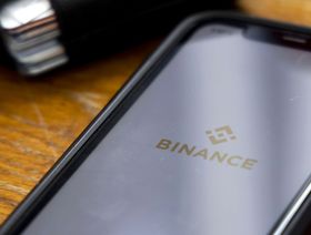 \"بينانس\" تقرّ باحتفاظها بضمانات عملات مشفرة بطريقة خاطئة