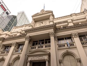 مقر البنك المركزي الأرجنتيني  - المصدر: بلومبرغ