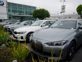 خفض الرسوم يجنّب شركات السيارات الأوروبية خسائر بـ4.7 مليار دولار