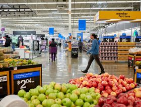 قيمة \"ولمارت\" السوقية تتخطى 500 مليار دولار للمرة الأولى