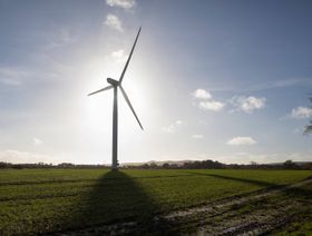 حقبة جديدة من استثمارات الطاقة المتجددة - المصدر: بلومبرغ