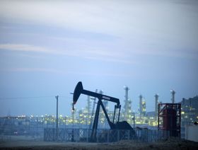 وزير النفط البحريني لـ\"الشرق\": ربح مصافي النفط يرتفع إلى مستوى تاريخي