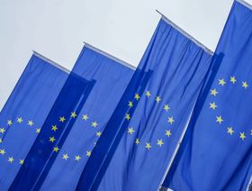 كيف يخطط الاتحاد الأوروبي لفرض رسوم على الانبعاثات الوافدة؟