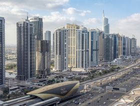 طفرة عقارات دبي تعاكس دورات الازدهار والكساد الاقتصادي