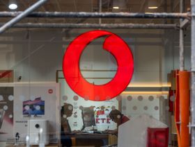 متجر لـ"مجموعة فودافون" في مدريد، إسبانيا - المصدر: بلومبرغ