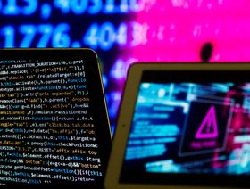 رموز برمجة على شاشة كومبيوتر - المصدر: بلومبرغ