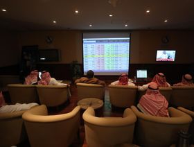 السعودية تحقق مع 22 مستثمراً ربحوا أكثر من مليار ريال من سهم دار الأركان