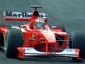 بطل العالم الألماني السابق للفورمولا 1 مايكل شوماخر - المصدر: بلومبرغ