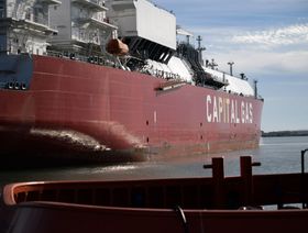 \"فينتشر غلوبال\" الأميركية تشتري أسطول سفن لنقل الغاز المسال