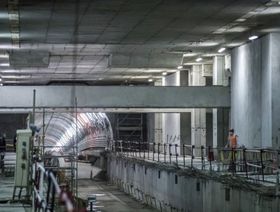 أعمال تنفيذ الخط الثالث من مترو الأنفاق بالعاصمة المصرية القاهرة  - المصدر: بلومبرغ
