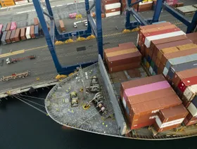 منظمة التعاون: الرسوم الجمركية تهدد الاقتصاد العالمي في 2026