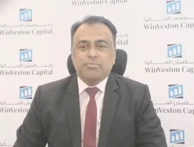 إسحاق علي الرئيس التنفيذي بالإنابة لـ "وينفستن المالية" خلال مقابلة مع "الشرق". - الشرق