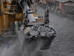 خام الحديد يقود ارتفاعات المعادن الصناعية في الصين