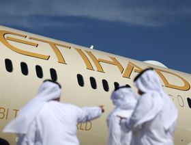 بلومبرغ: أبوظبي تدرس طرح الاتحاد للطيران في سوق المال