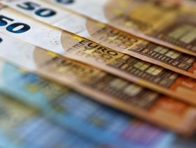 روسيا تواصل استخدام العملات \"السامة\" في معاملاتها التجارية