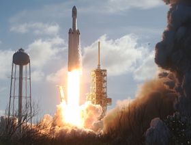 \"سبيس إكس\" تُطلق أول مهمة خاصة لرواد الفضاء إلى المحطة الدولية
