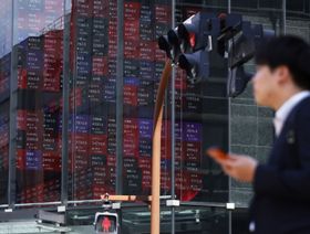 هوس الذكاء الاصطناعي يضيف 7 تريليونات دولار لـ\"ناسداك 100\" في صحوة قياسية