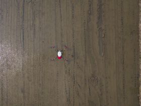 الصين تكشف عن مسيّرة فائقة السرعة تطير عالياً لنحو يوم كامل