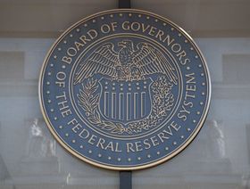 المتعاملون يتوقعون بلوغ \"الفيدرالي\" ذروة أسعار الفائدة في سبتمبر