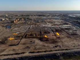 العراق يوسع تحركاته النفطية عبر اتفاقات تخزين وتصدير جديدة